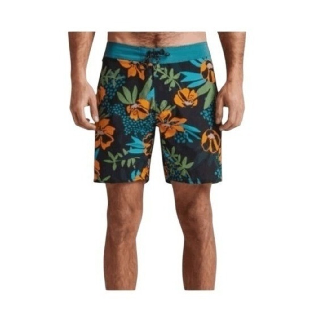Roark Boatman 2.0 Boardshorts 17" Shorts Black Tropical Floral Print 33